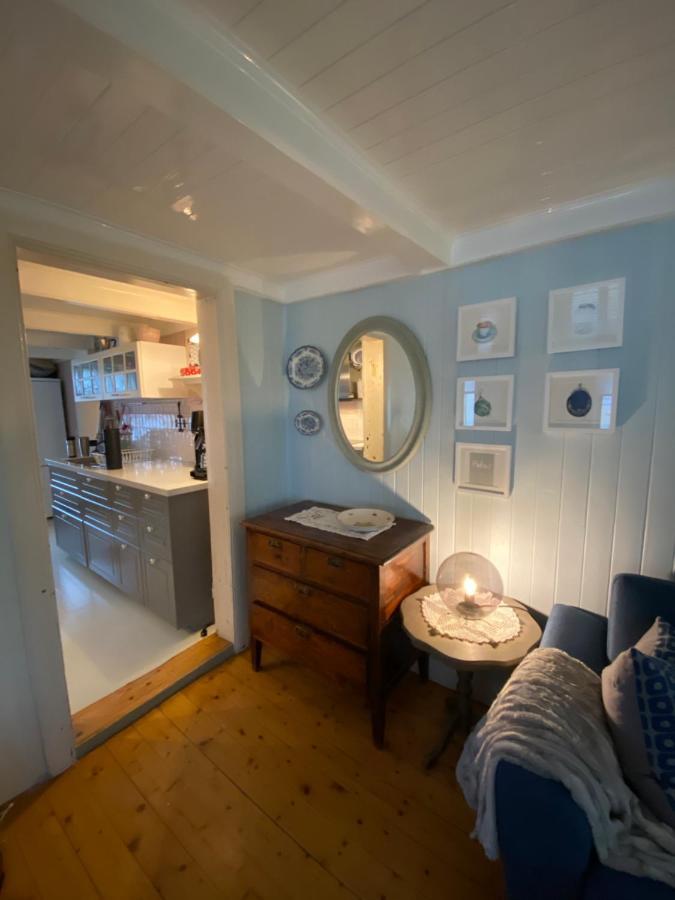 Nordlandshuset "Lottebakken", Ballstad In Lofoten Bagian luar foto