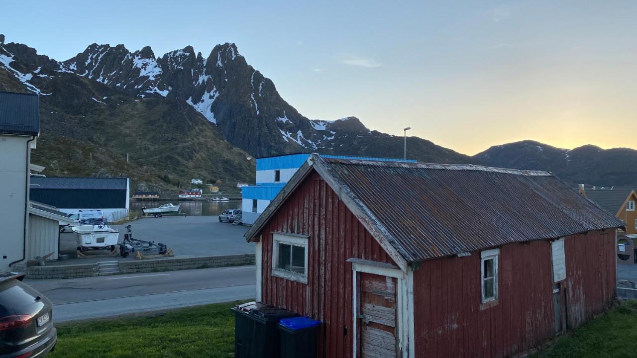 Nordlandshuset "Lottebakken", Ballstad In Lofoten Bagian luar foto